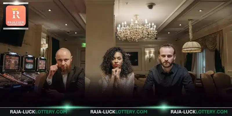 Players observe opponents carefully to gain tactical advantage